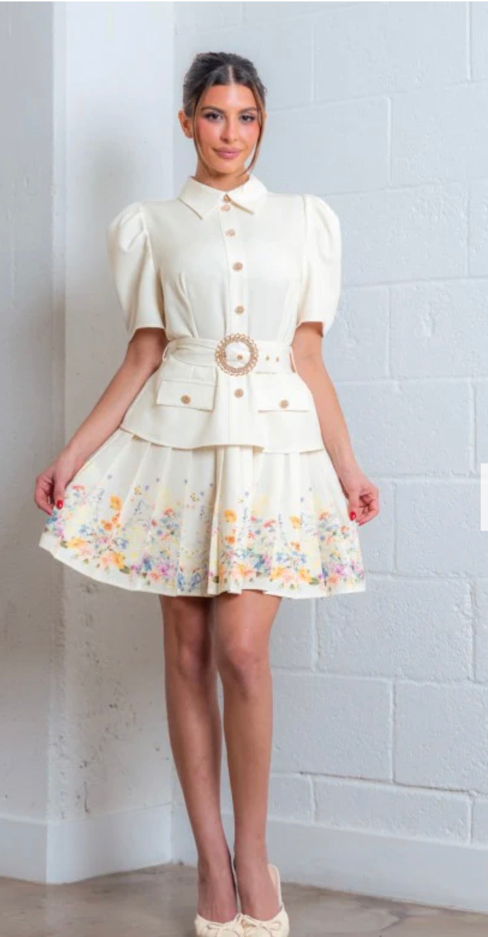 'French Gardens' Ivory Floral Belter Dress With Puff Sleeves